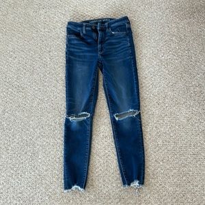 American Eagle women’s super hi-rise jeggings size 6 regular.